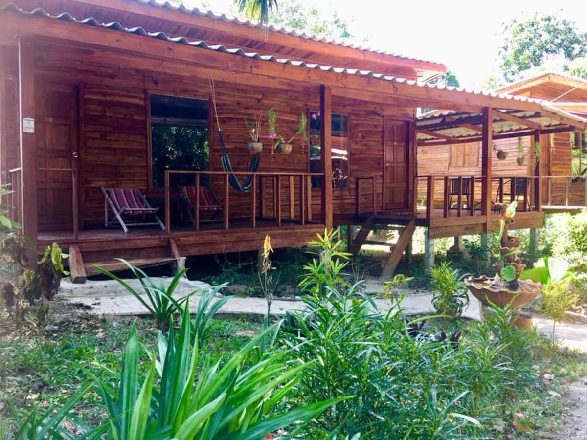 Lanta A Toi House Hotel Koh Lanta Exterior photo
